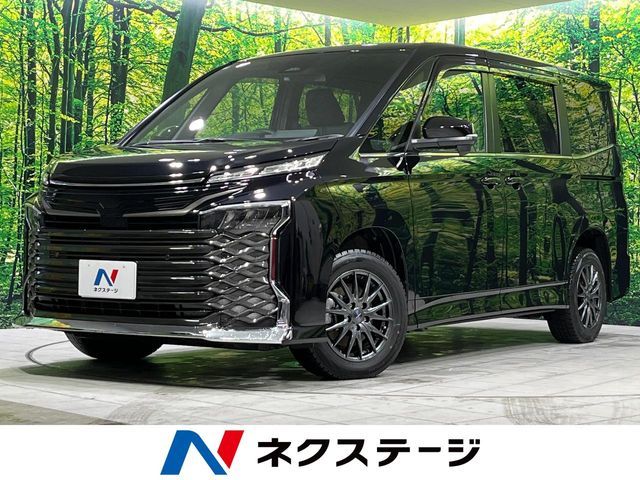 TOYOTA / VOXY HYBRID 4WD