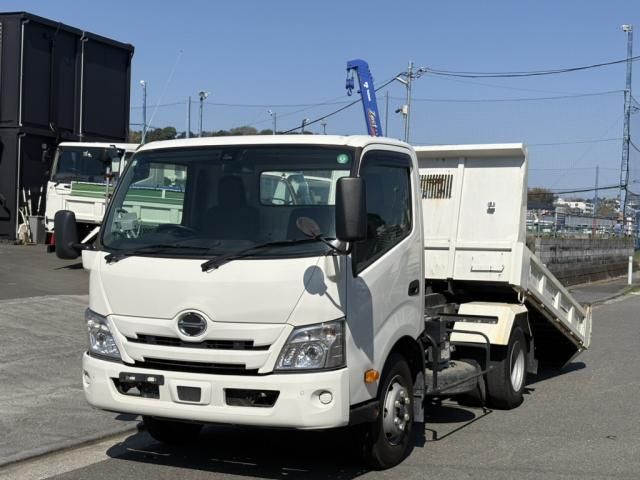 HINO / DUTRO
