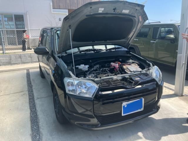 TOYOTA / PROBOX van HYBRID