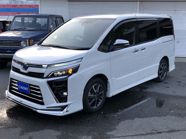 Japanese used car Ref# 1561133 TOYOTA / VOXY