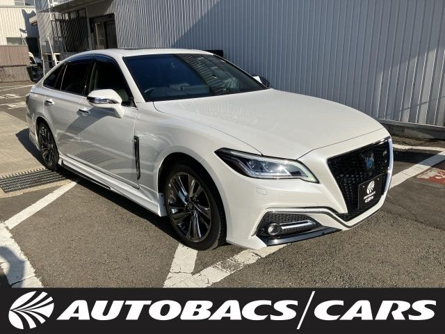 TOYOTA / CROWN sedan hybrid 4WD