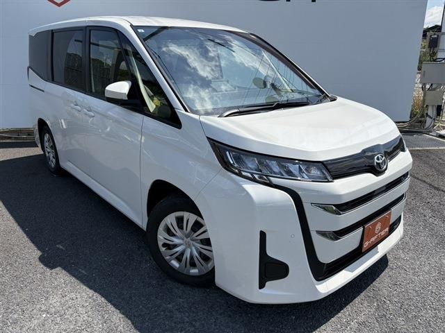 TOYOTA / NOAH