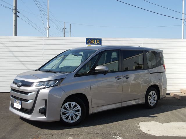 TOYOTA / NOAH