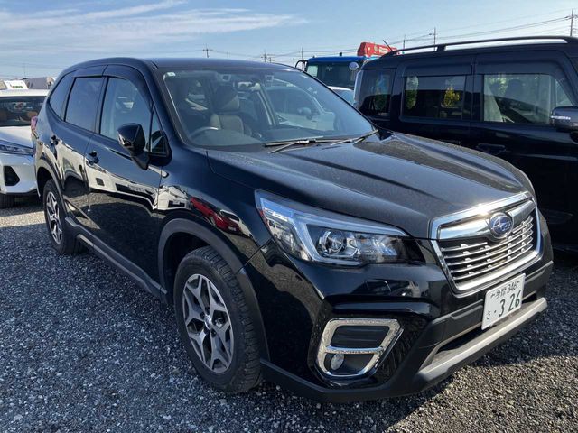 Japanese used car Ref# 1561975 SUBARU / FORESTER