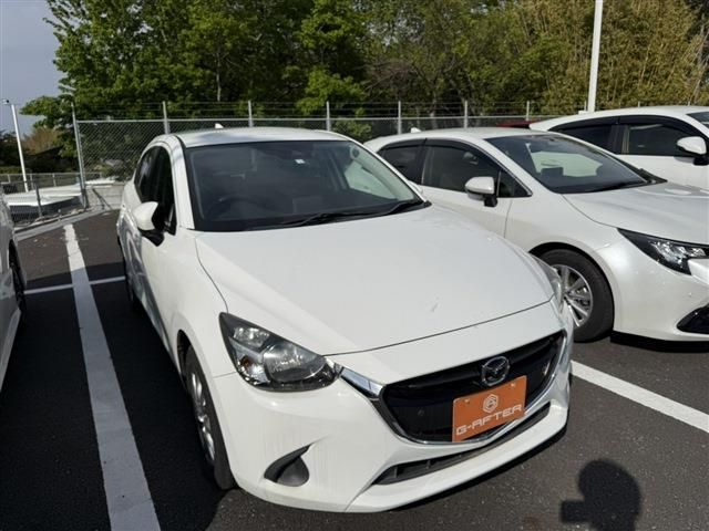 Japanese used car Ref# 1562038 MAZDA / DEMIO