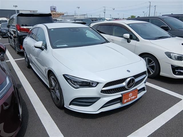 Japanese used car Ref# 1562041 MERCEDES BENZ / MERCEDES BENZ CLA Shooting Brake