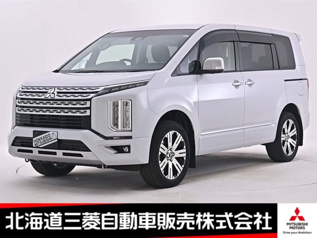 Japanese used car Ref# 1562082 MITSUBISHI / DELICA D:5 4WD