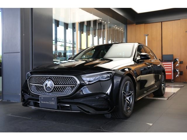 MERCEDES BENZ / MERCEDES BENZ E class sedan