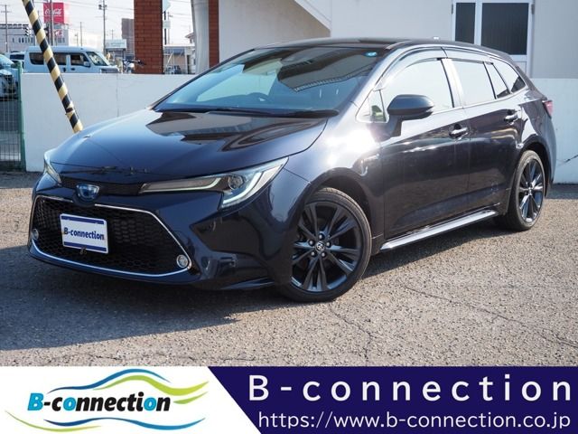 TOYOTA / COROLLA TOURING HYBRID 4WD
