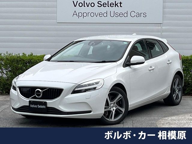 VOLVO / VOLVO V40