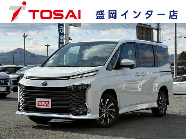 TOYOTA / VOXY HYBRID 4WD