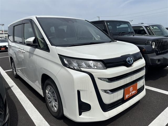TOYOTA / NOAH HYBRID