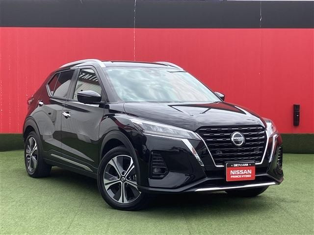 NISSAN / KICKS