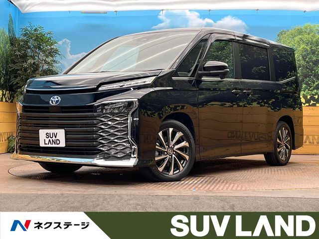 TOYOTA / VOXY HYBRID