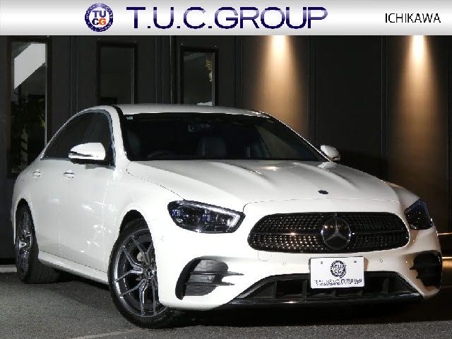 MERCEDES BENZ / MERCEDES BENZ E class sedan