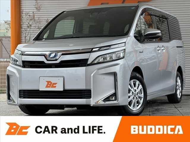 TOYOTA / VOXY HYBRID