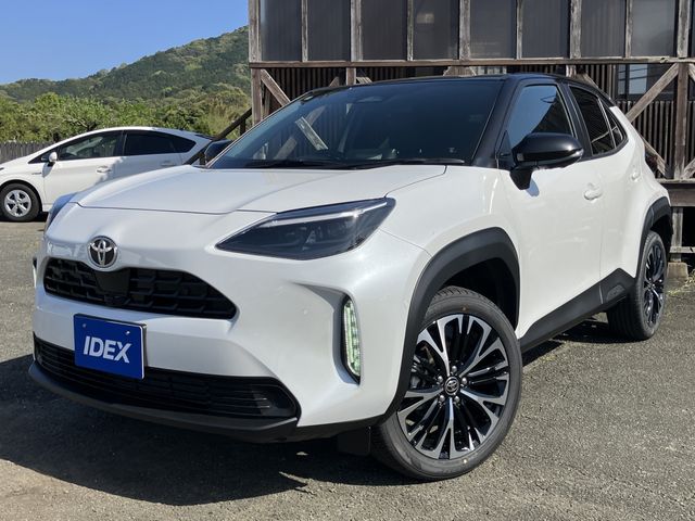 TOYOTA / YARIS CROSS HYBRID