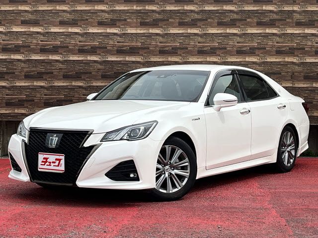 TOYOTA / CROWN sedan hybrid