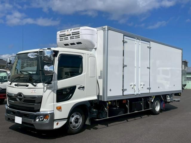 Japanese used car Ref# 1562883 HINO / RANGER