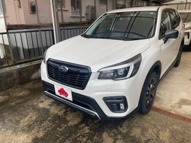 Japanese used car Ref# 1563088 SUBARU / FORESTER