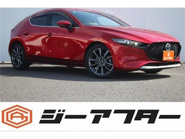 Japanese used car Ref# 1563093 MAZDA / MAZDA3 FASTBACK