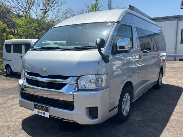 TOYOTA / HIACE wagon