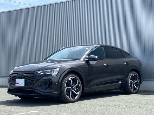 AUDI / AUDI Q8 e-tron SPORTBACK