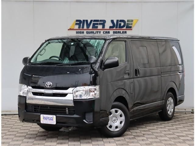 TOYOTA / HIACE van 2WD