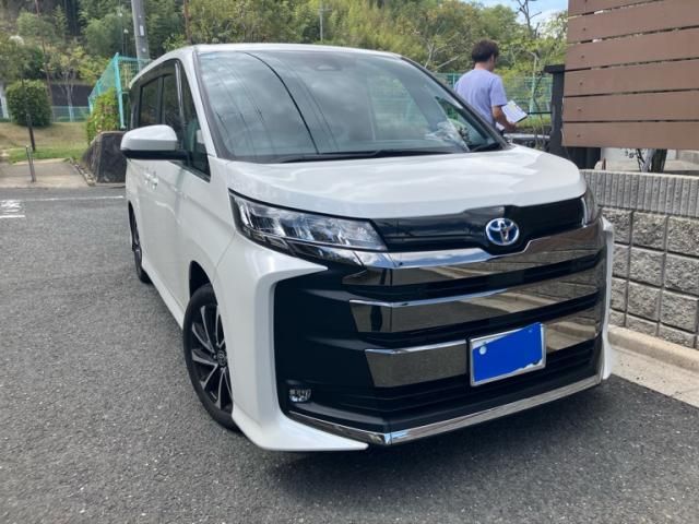 TOYOTA / NOAH HYBRID
