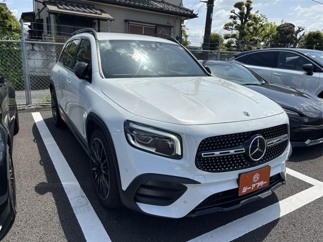 Japanese used car Ref# 1563639 MERCEDES BENZ / MERCEDES BENZ GLB