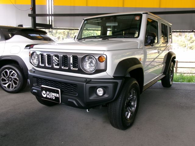 SUZUKI / JIMNY NOMADE