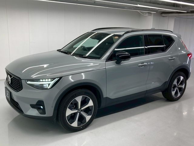 VOLVO / VOLVO XC40