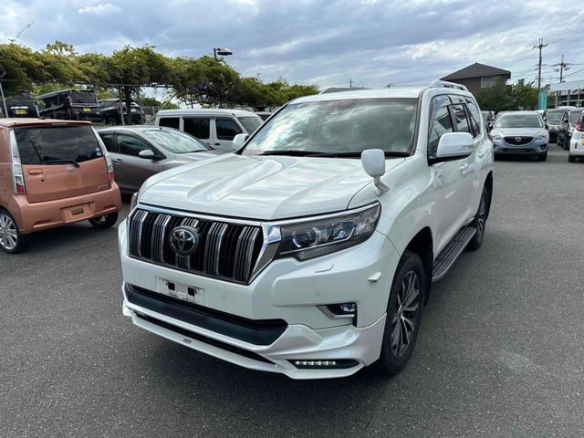 Japanese used car Ref# 1563912 TOYOTA / LANDCRUISER PRADO