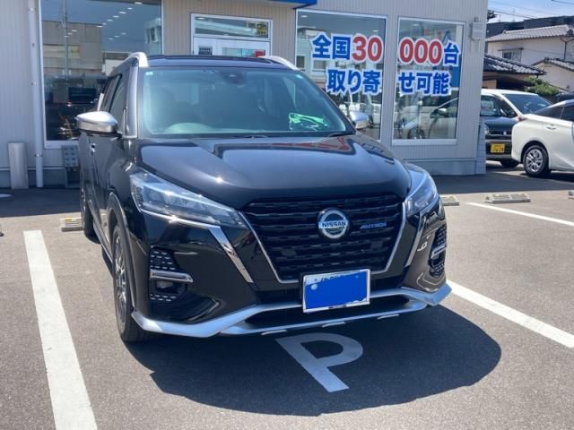 NISSAN / KICKS