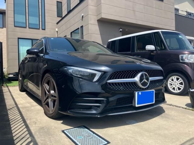 MERCEDES BENZ / MERCEDES BENZ A class sedan