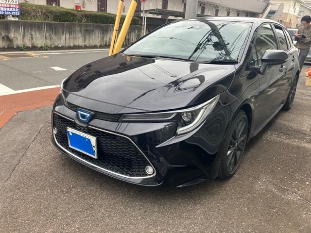 TOYOTA / COROLLA TOURING HYBRID