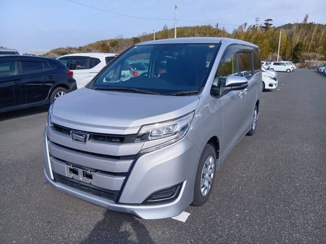 TOYOTA / NOAH