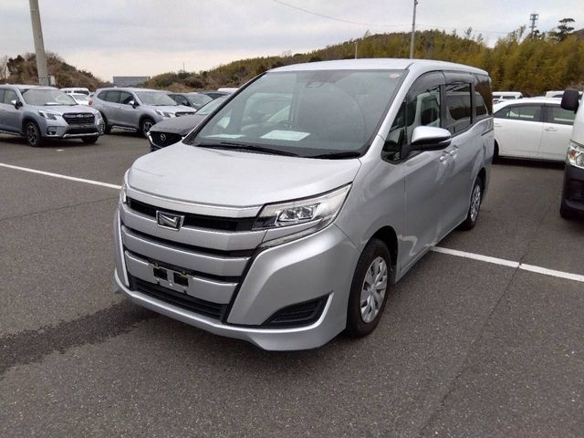 TOYOTA / NOAH