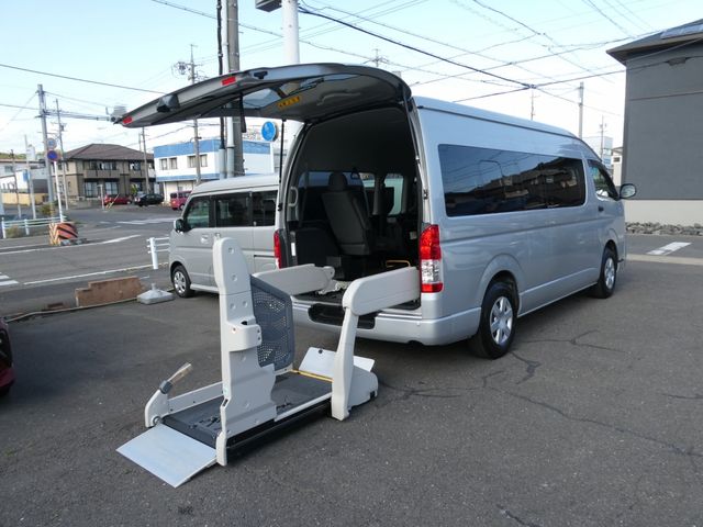Japanese used car Ref# 1564428 TOYOTA / HIACE COMMUTER