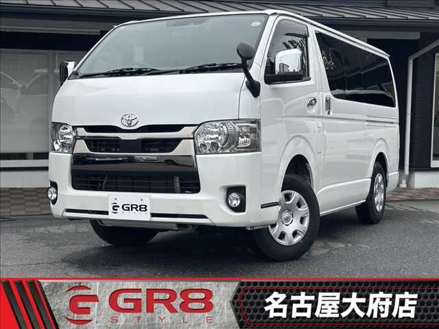 TOYOTA / HIACE van 4WD