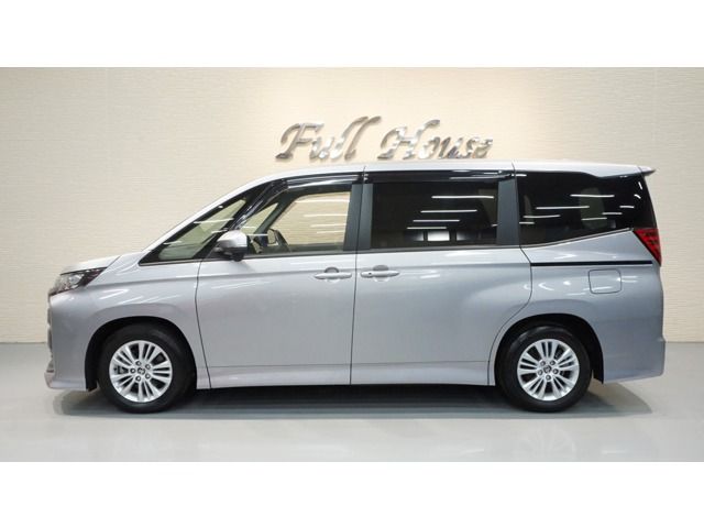 TOYOTA / NOAH