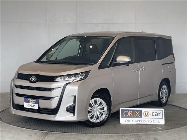 TOYOTA / NOAH