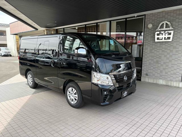 Japanese used car Ref# 1564946 NISSAN / CARAVAN van 2WD