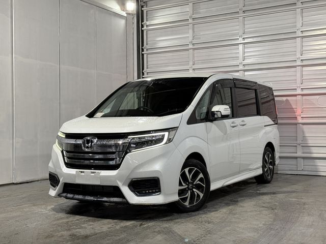 Japanese used car Ref# 1565080 HONDA / STEPWAGON SPADA