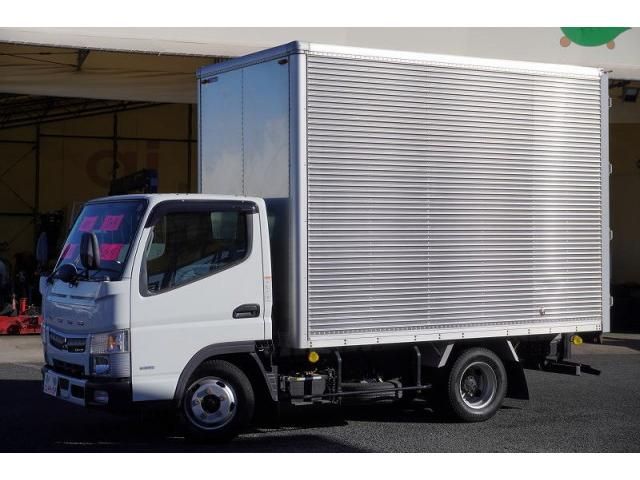 Japanese used car Ref# 1565236 MITSUBISHI / CANTER