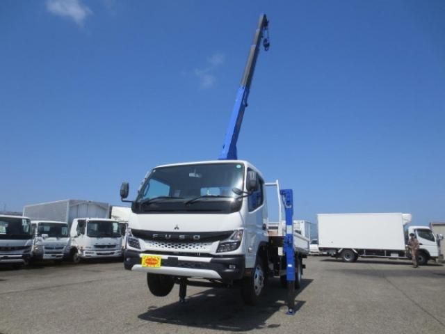 Japanese used car Ref# 1565247 MITSUBISHI / CANTER