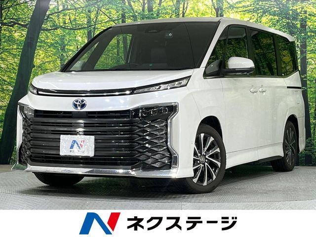 TOYOTA / VOXY HYBRID