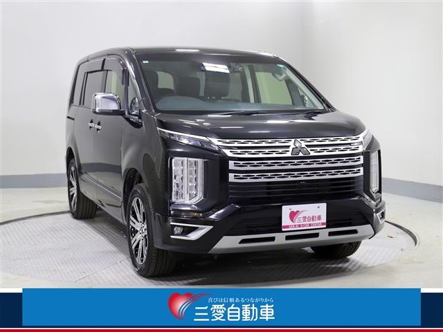 Japanese used car Ref# 1565659 MITSUBISHI / DELICA D:5 4WD