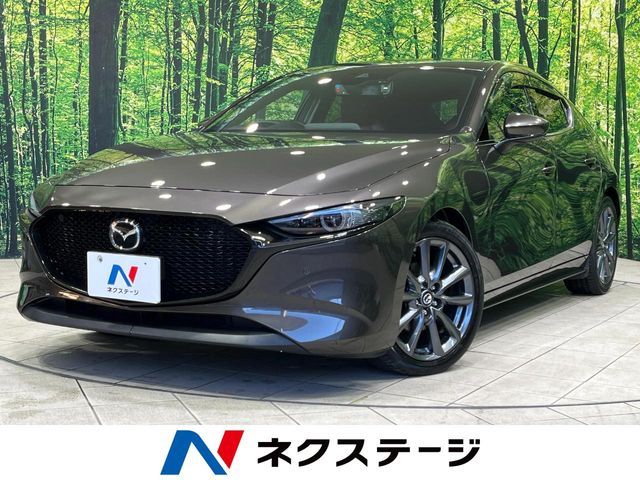 Japanese used car Ref# 1566062 MAZDA / MAZDA3 FASTBACK