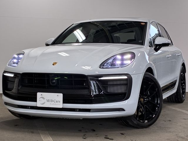PORSCHE / PORSCHE Macan
